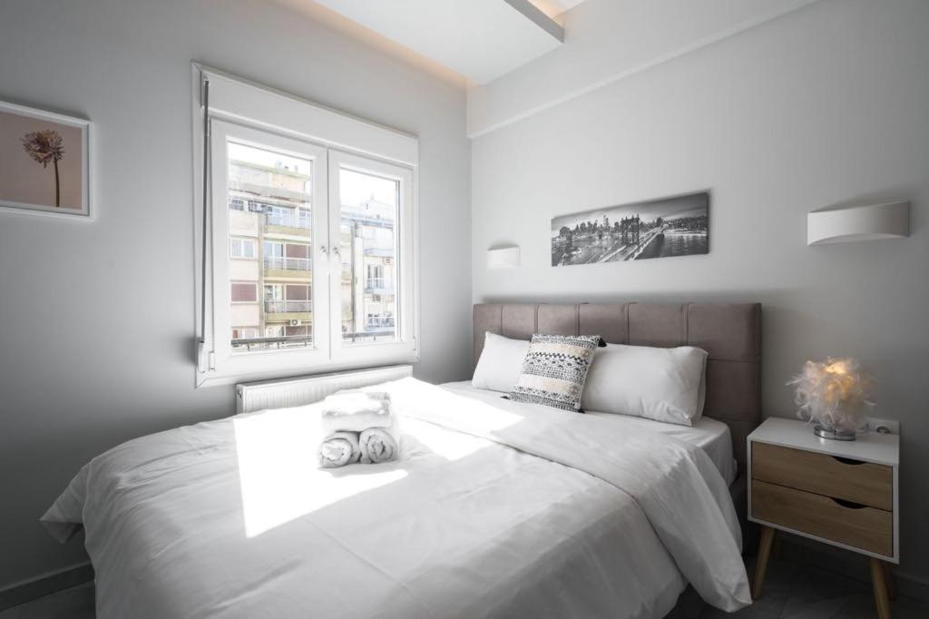 Soleggiato Minimal Apartment Солун Екстериор снимка